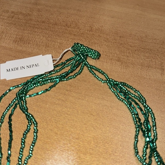 Green 5 Strand 24” Potay necklace - Picture 8 of 9